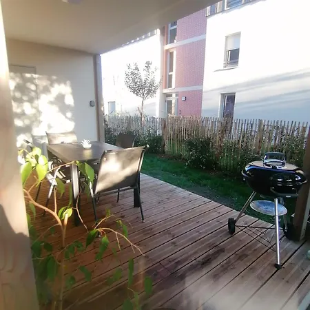 Calme Avec Jardin Dans Neuve Carcans