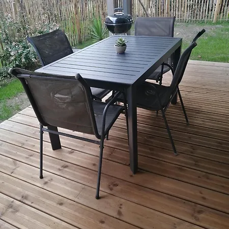 Apartment Calme Avec Jardin Dans Neuve